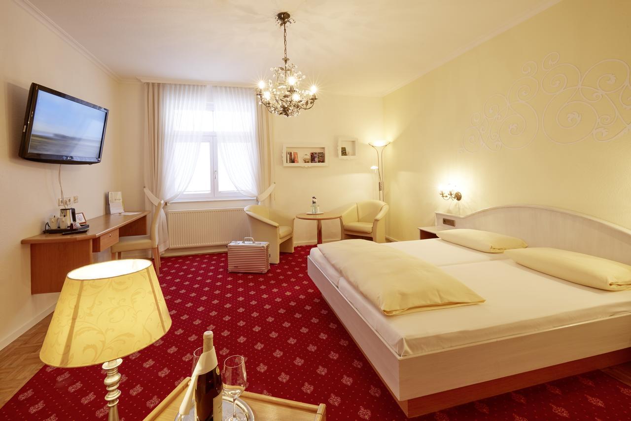 Bräunlingen Hotel Restaurant Lindenhof מראה חיצוני תמונה